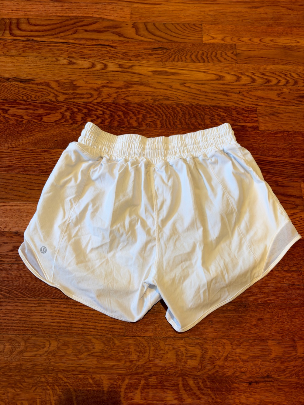 Lululemon Women's White Athletic Shorts size 6